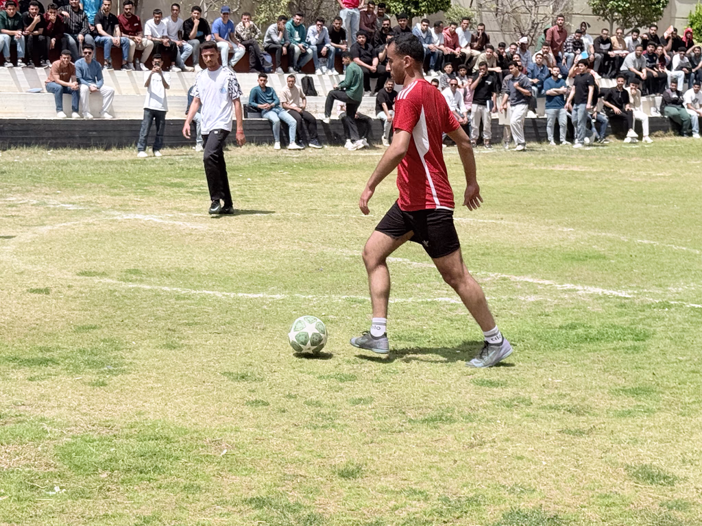 لقطة من المباراة 1